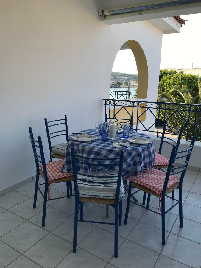 The Swan And The Gull, Porto Rafti Yacht Harbor Apartment מראה חיצוני תמונה