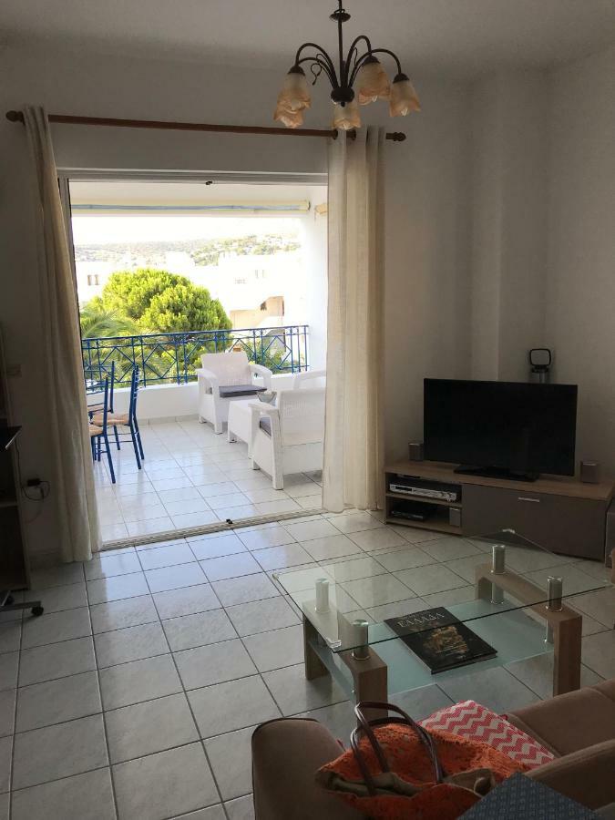 The Swan And The Gull, Porto Rafti Yacht Harbor Apartment מראה חיצוני תמונה