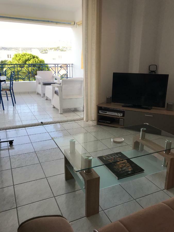 The Swan And The Gull, Porto Rafti Yacht Harbor Apartment מראה חיצוני תמונה